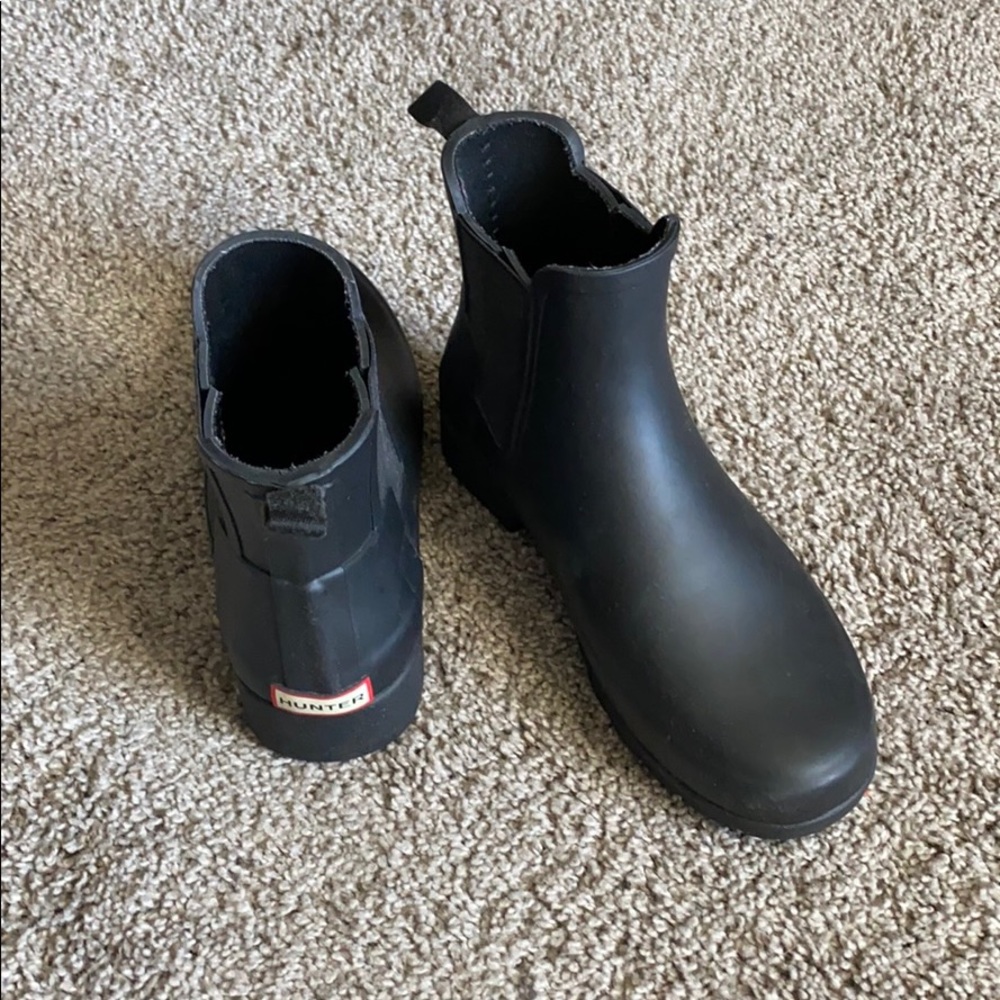 Hunter Chelsea rain boots